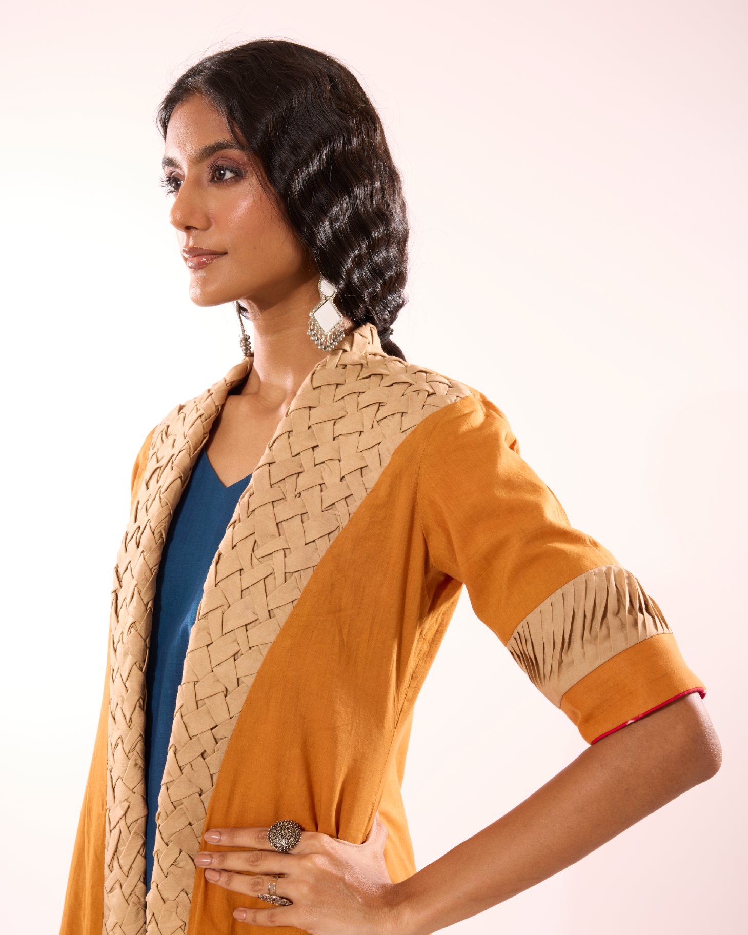 Kuvalai Reversible Sungudi Smocked Lapel Jacket