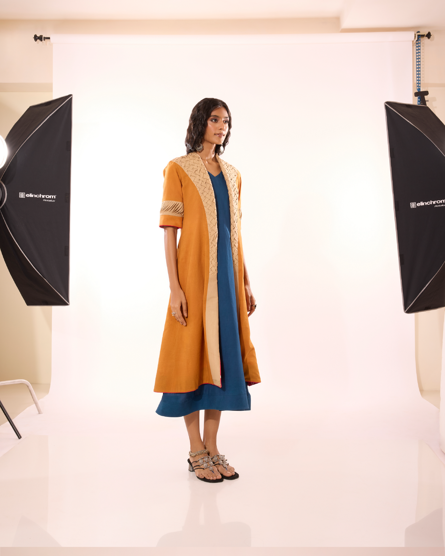 Kuvalai Reversible Sungudi Smocked Lapel Jacket