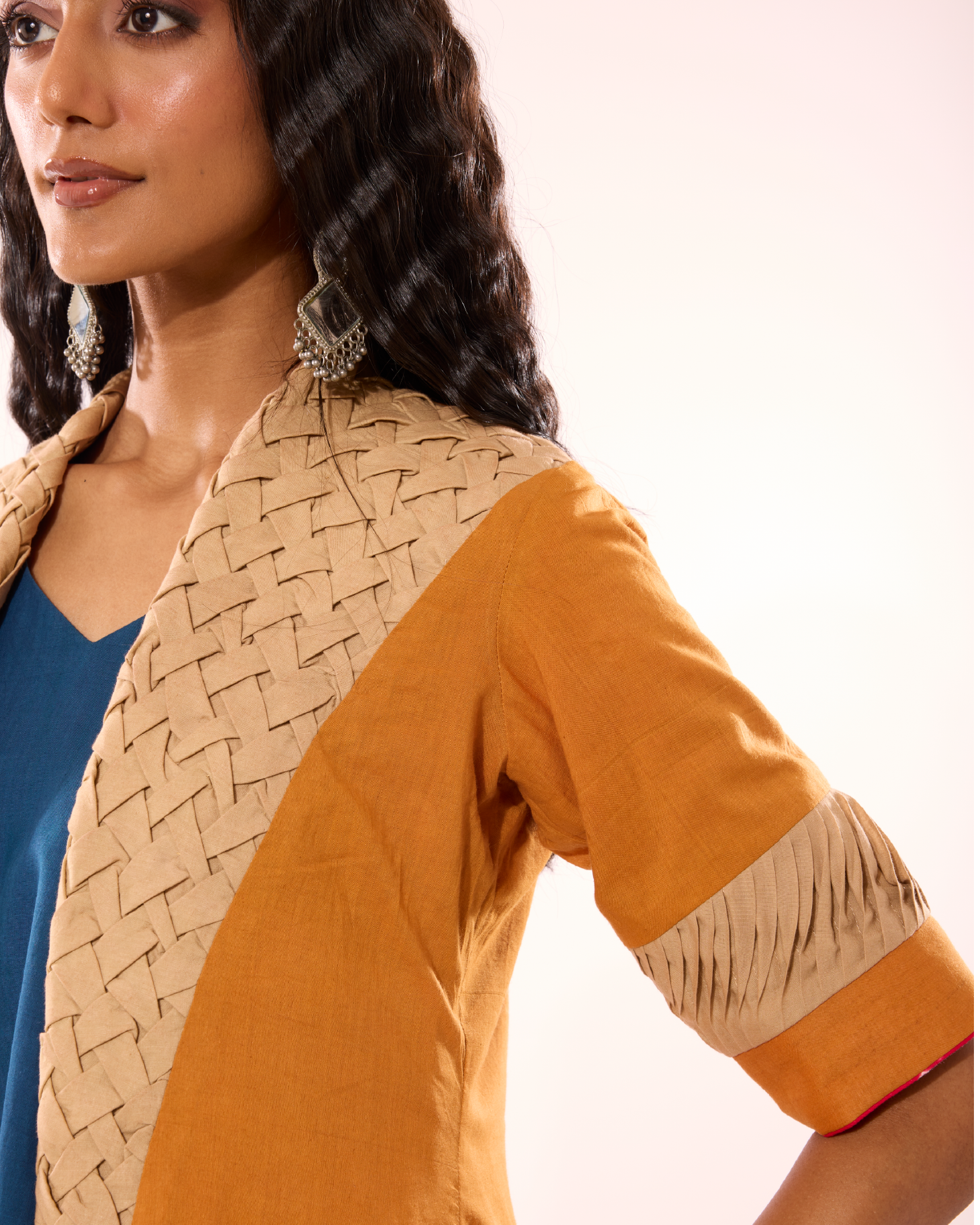 Kuvalai Reversible Sungudi Smocked Lapel Jacket
