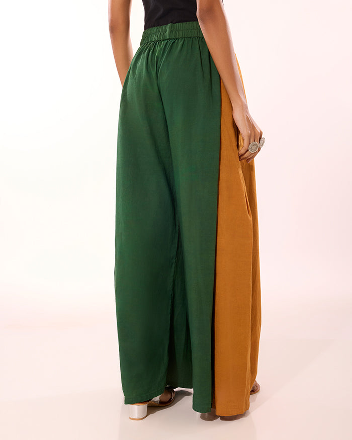 Vaagai Color Block Pleated Pants