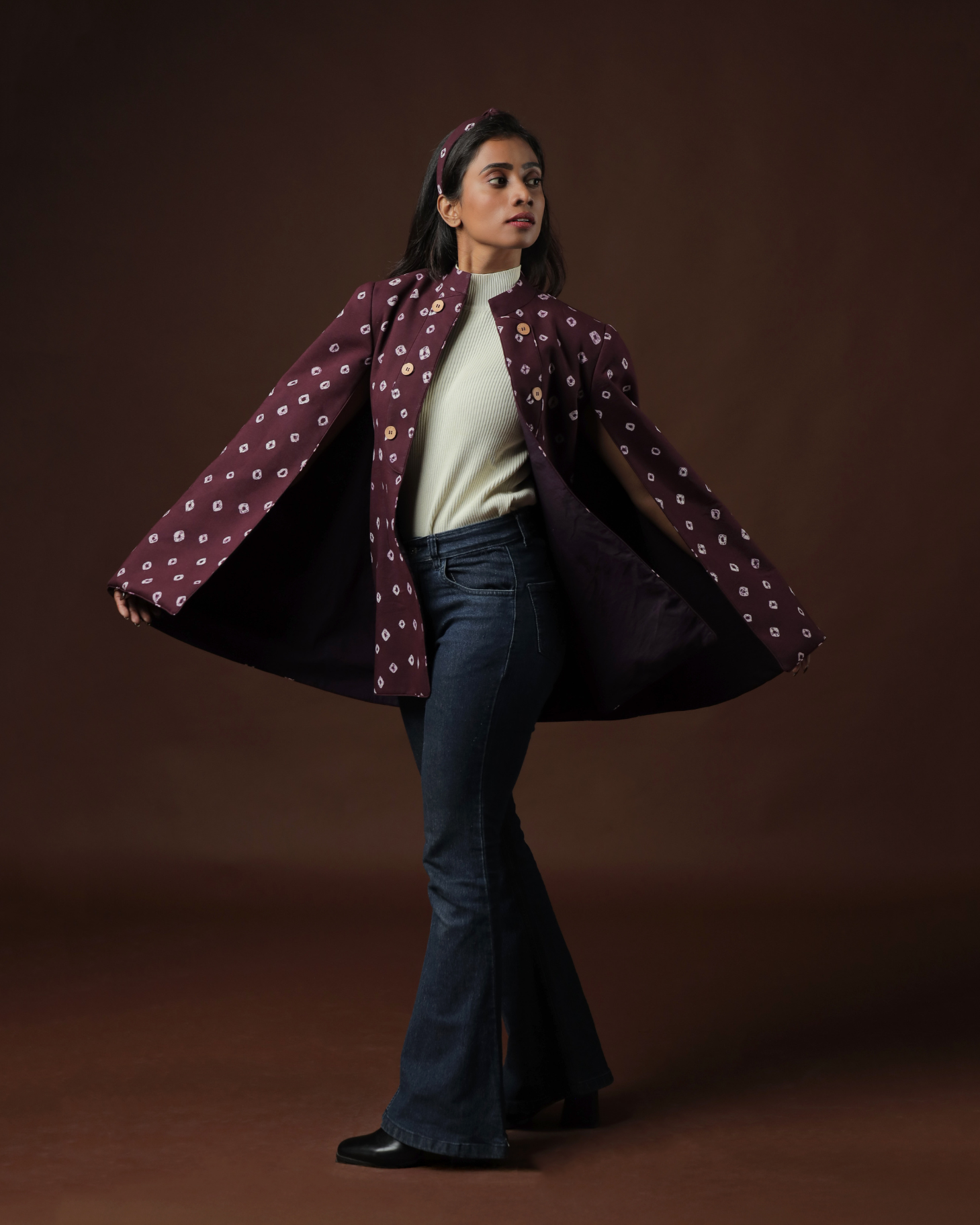 Avarohana Sungudi Open Sleeve Cape Blazer